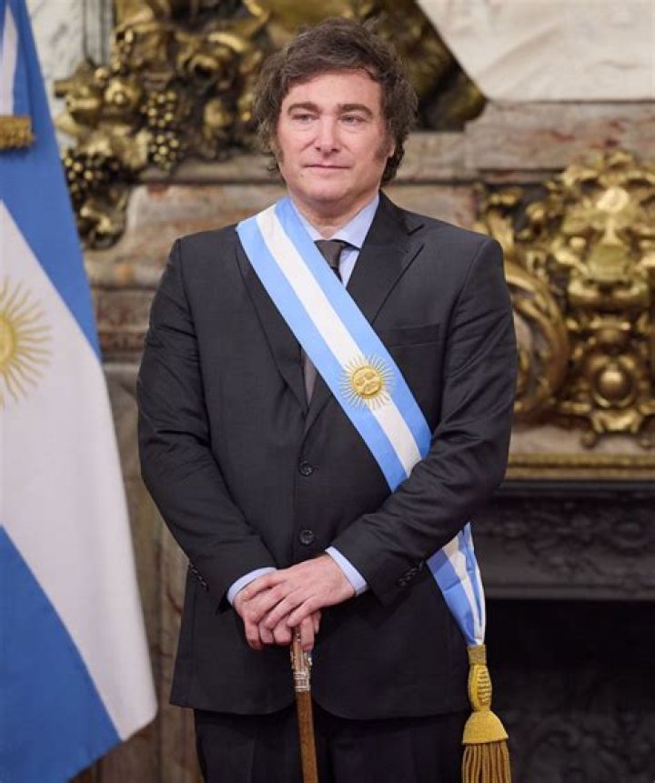 Javier Milei's Height: Unveiling The Intriguing Insights