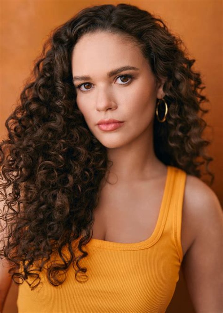 Uncovering The Lives Of Madison Pettis' Parents
